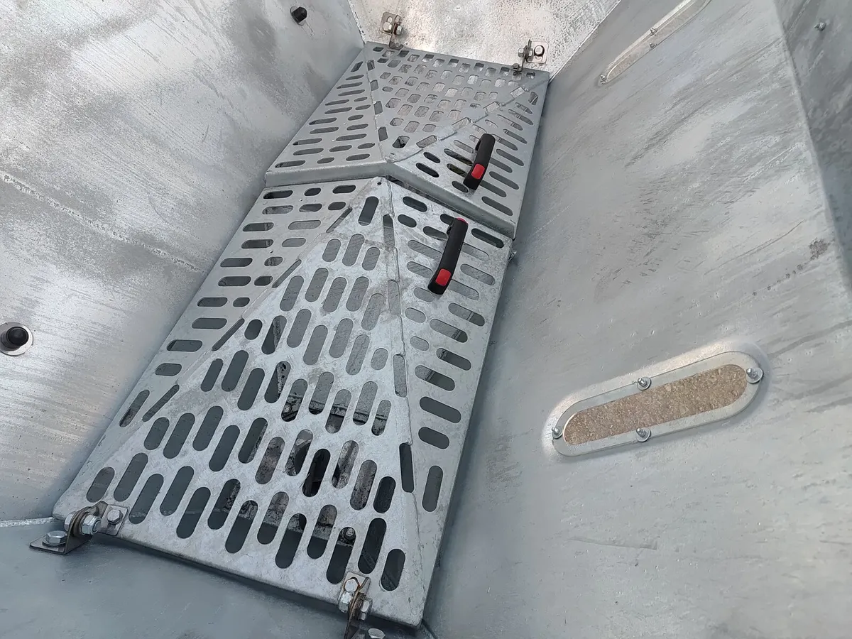 Fertiliser spreader Tolmet - Image 2