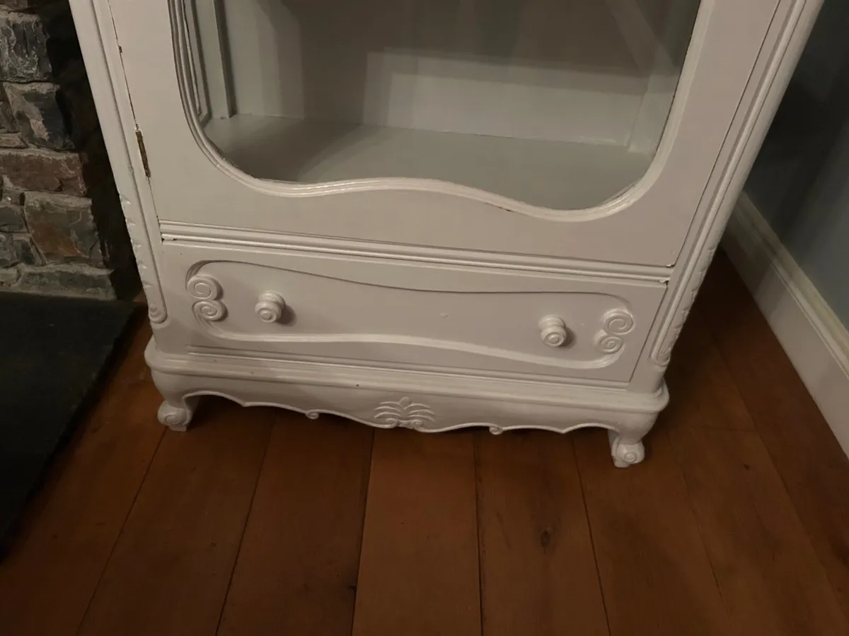 Beautiful Dresser - Image 3