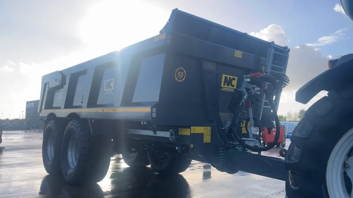 NC 220 Dump Trailer - Image 3