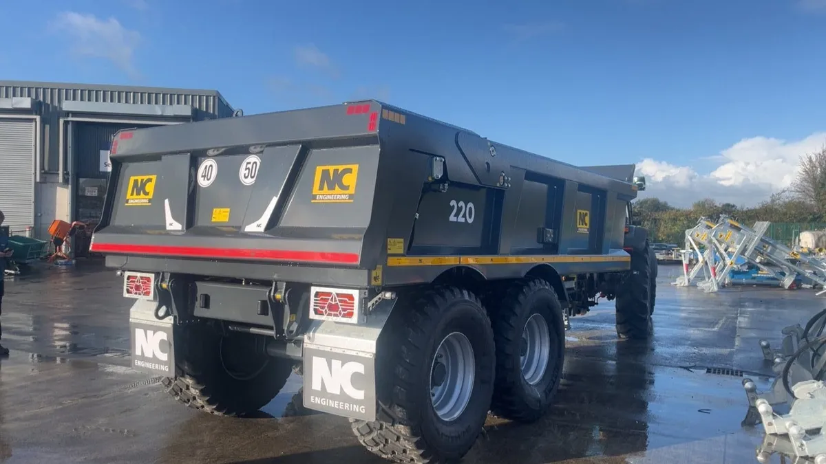 NC 220 Dump Trailer - Image 2