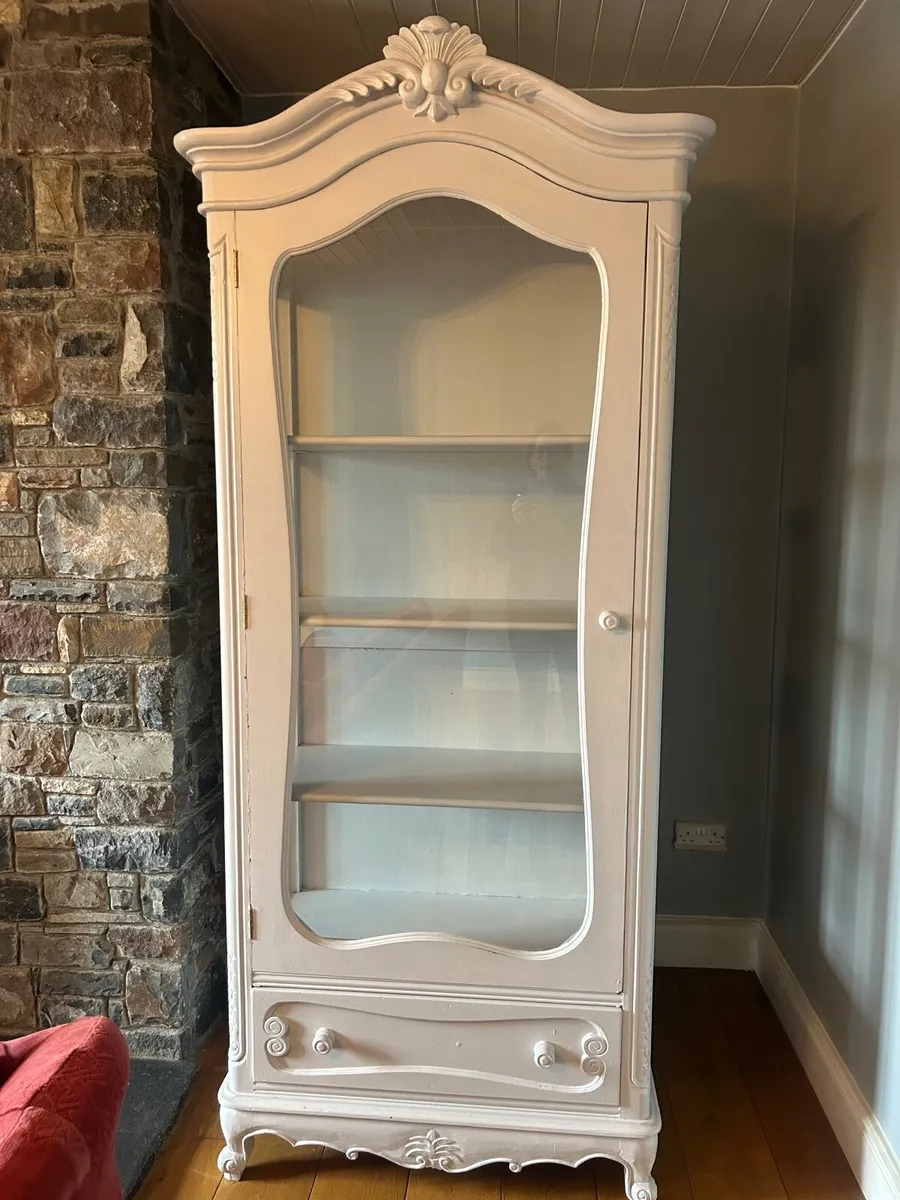 Beautiful Dresser - Image 1