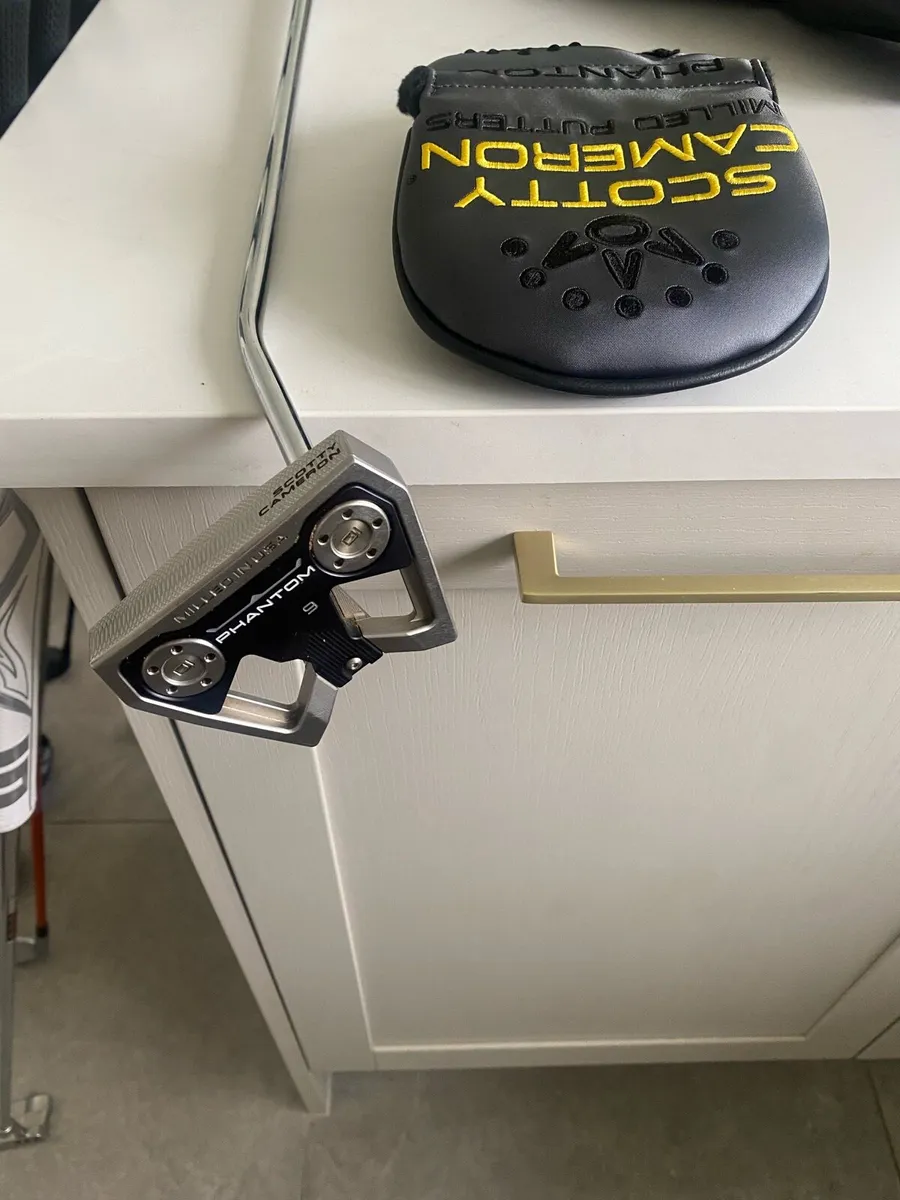 Scotty Cameron Phantom 9 putter - Image 1