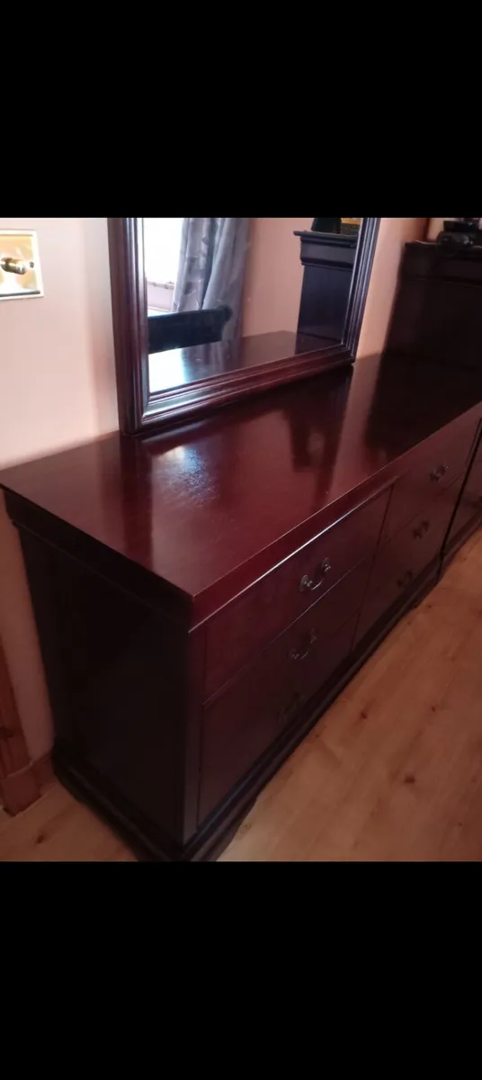 Complete bedroom set - Image 3