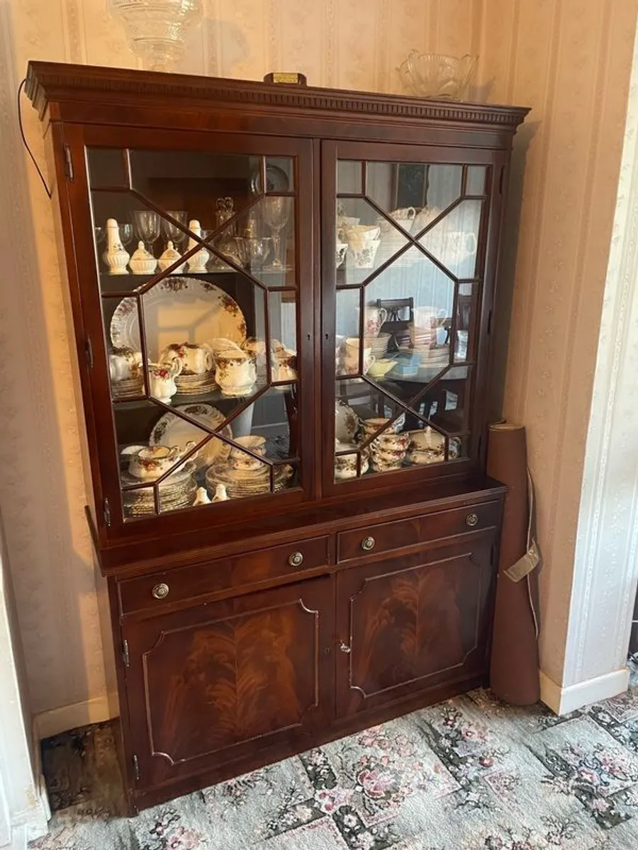 Clock and mahogany cabinets - Image 3
