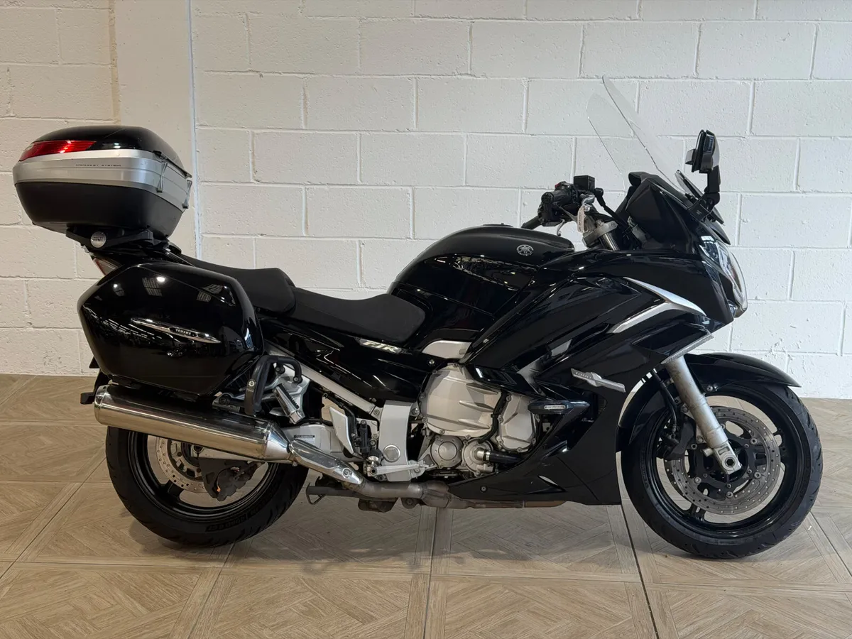 YAMAHA FJR 1300 2015 - Image 1