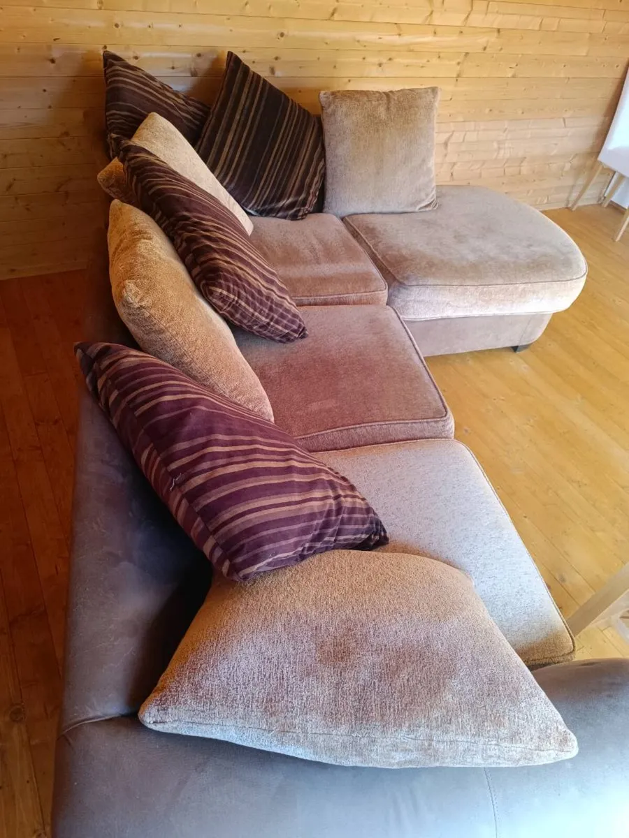 Sofa - couch - Image 2