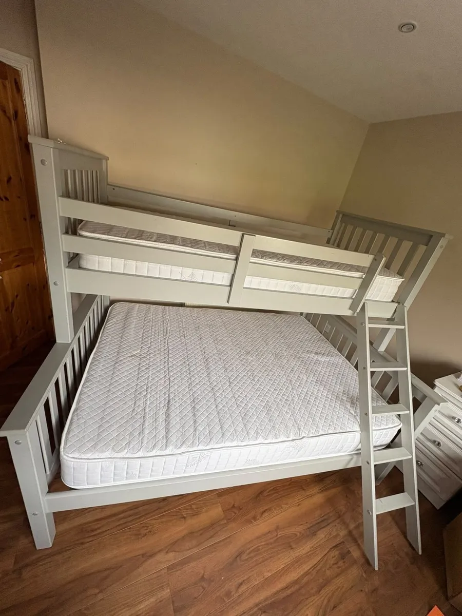 Bunk Beds - Image 2