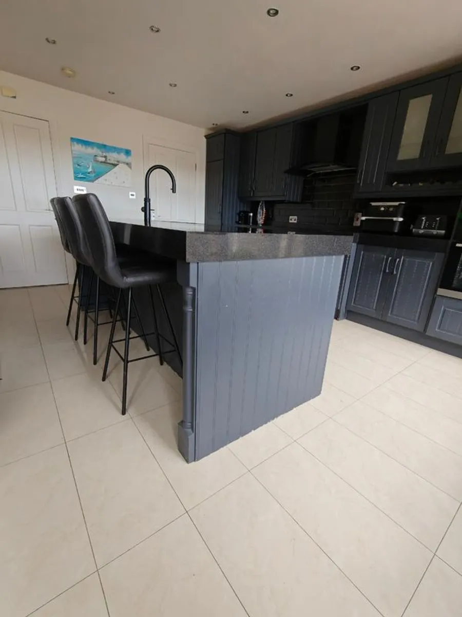 Kitchen - Image 2