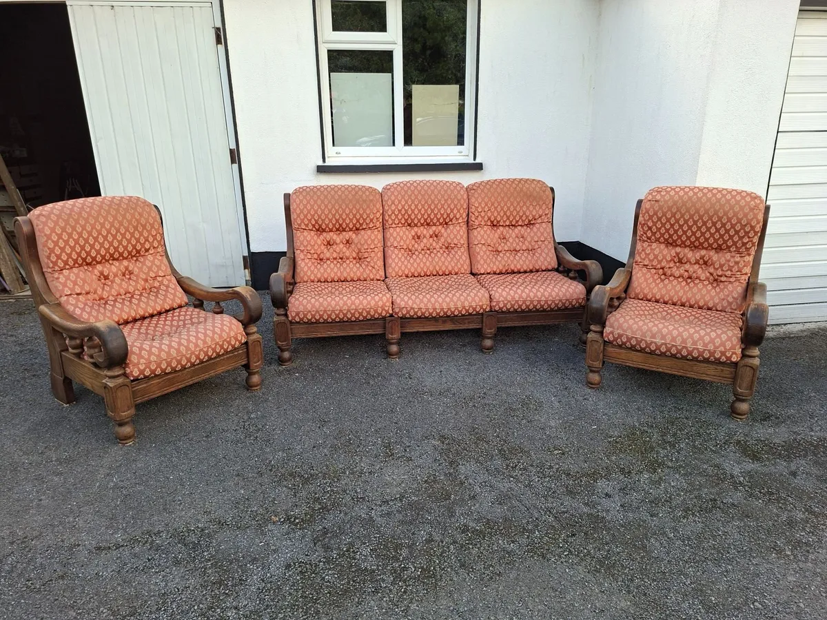 3 piece oak framed suite of furniture - Image 3