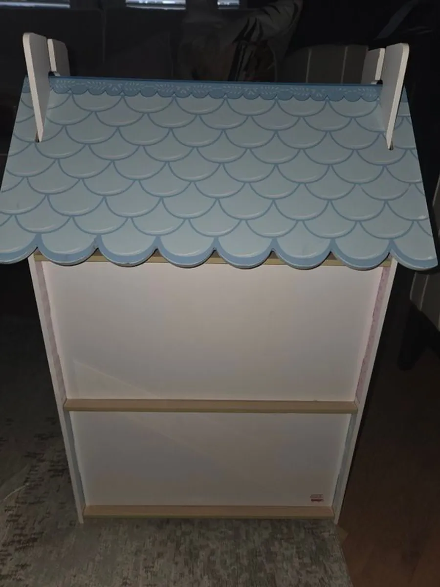 Beautiful Le Toy Van wooden dolls' house - perfect condition - Image 4