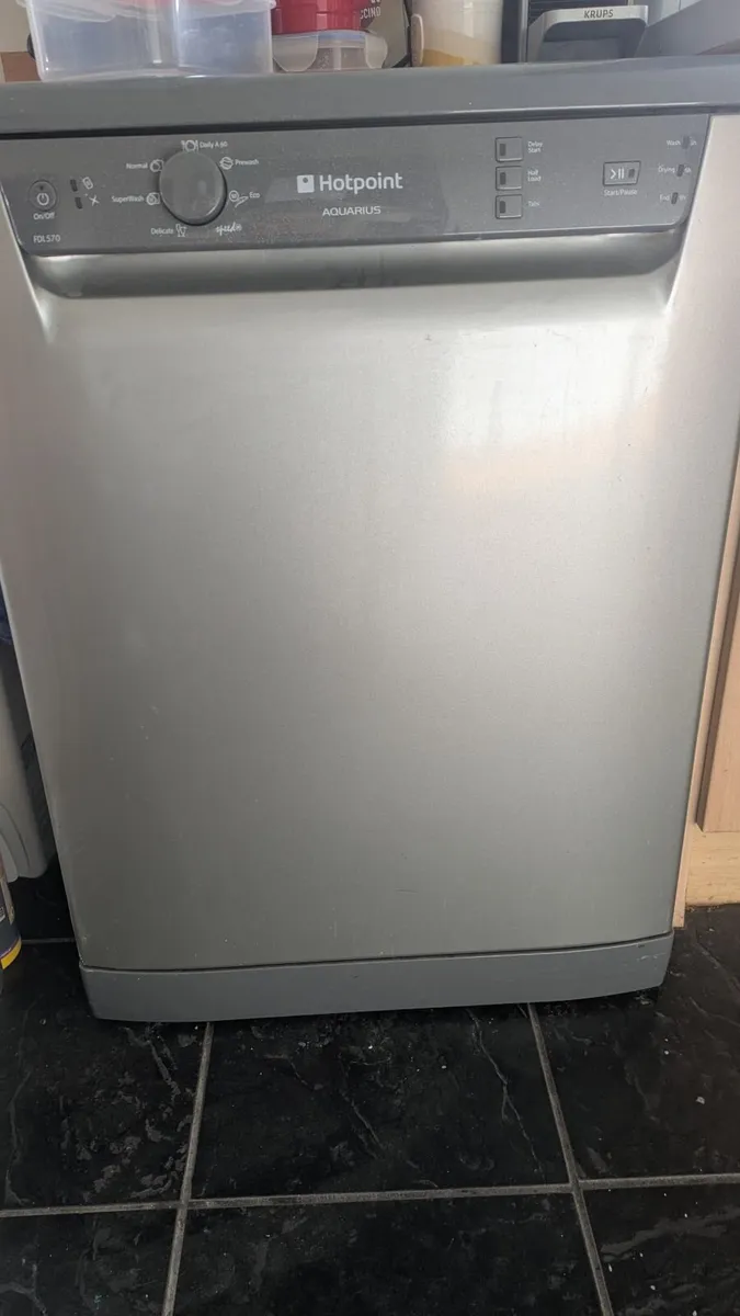 Hotpoint dishwasher - Image 1