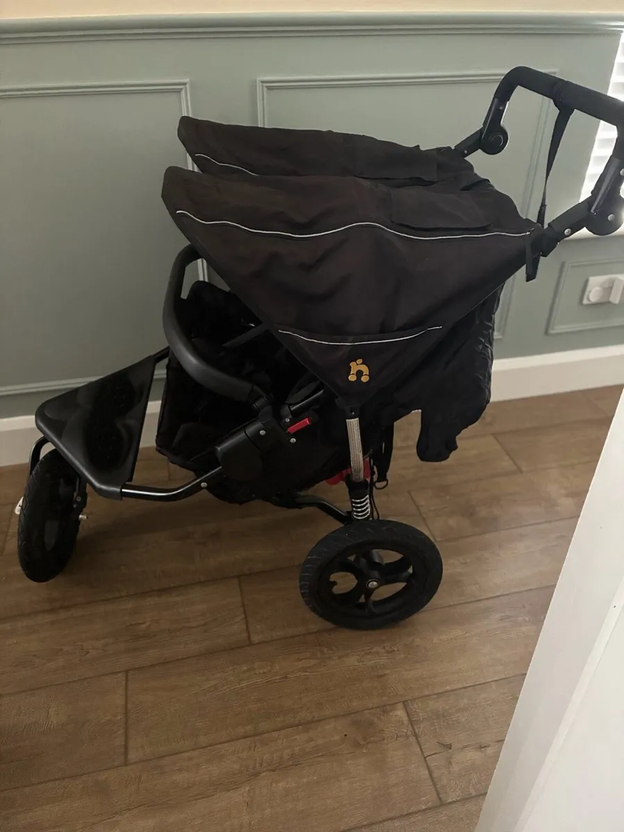 Out N About double buggy (Black) - Image 1