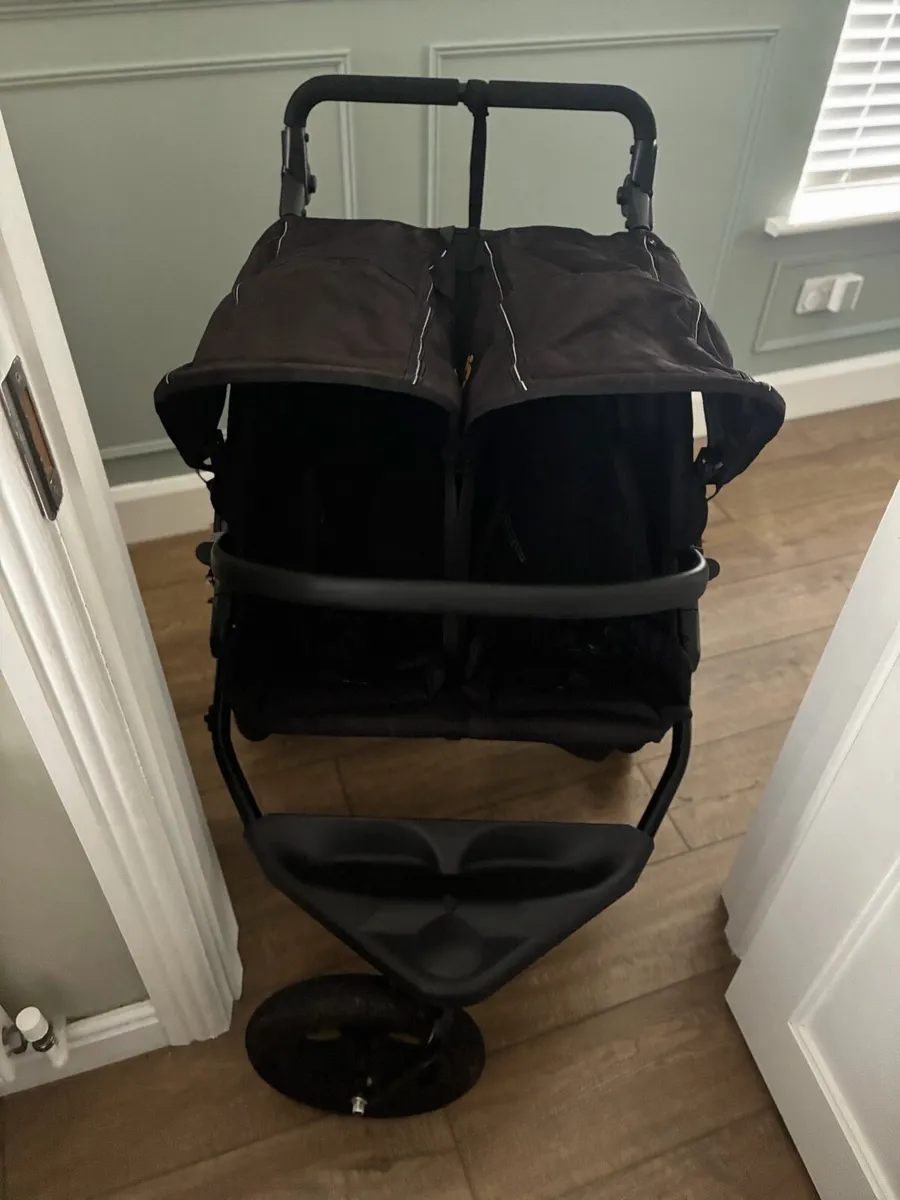 Out N About double buggy (Black) - Image 3