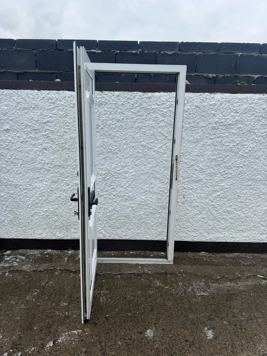 Pvc front door - Image 3