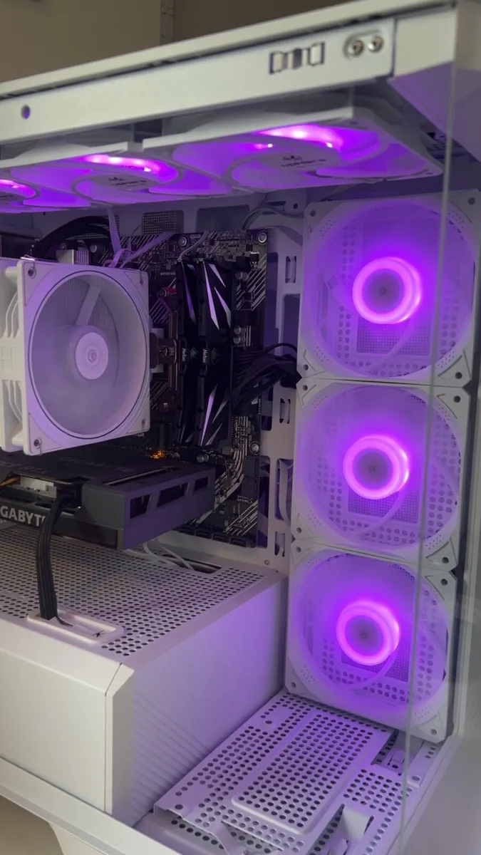 White Gaming Pc - Image 2
