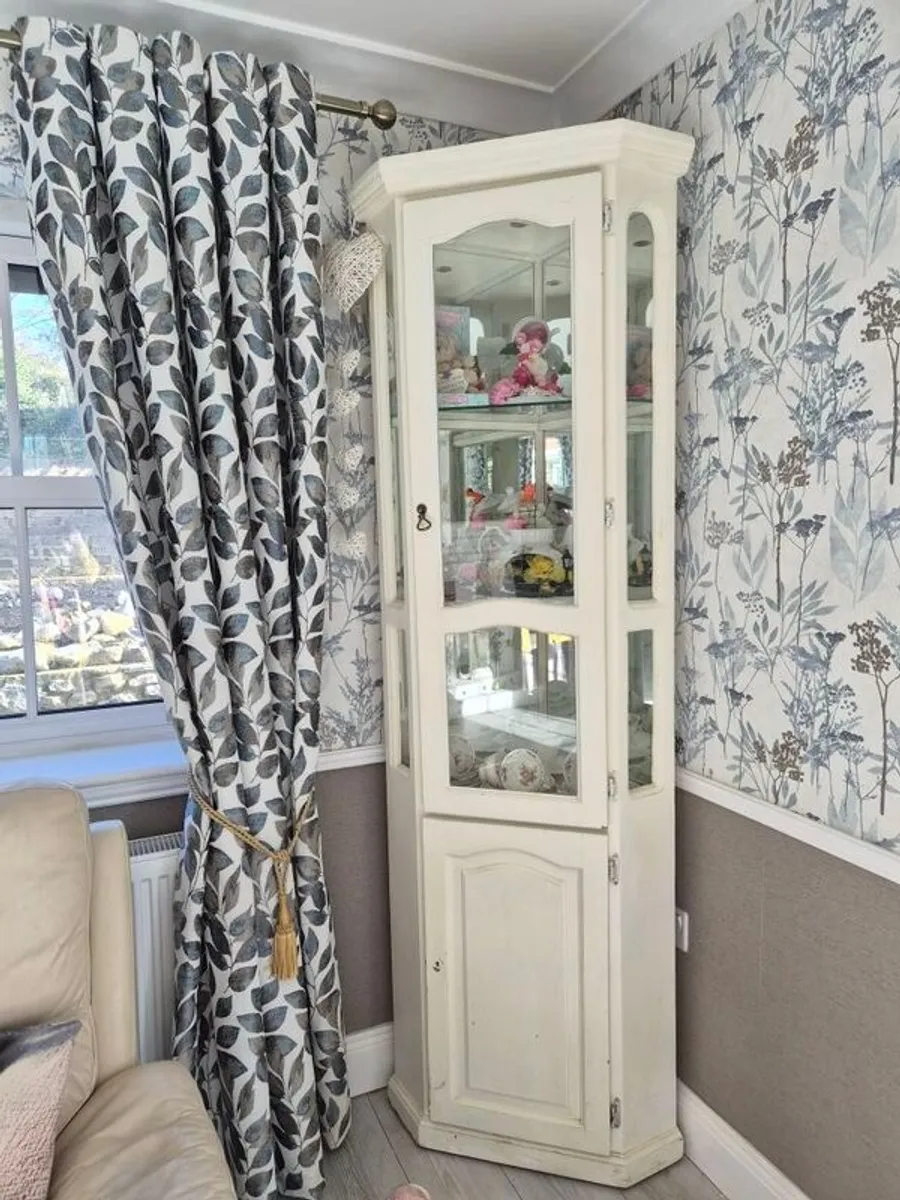 Dresser and corner unit - Image 2