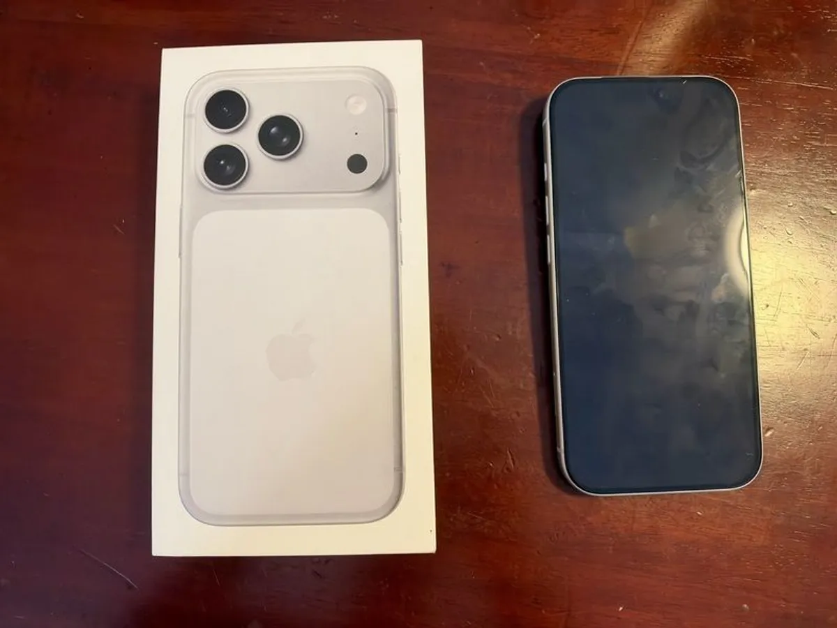iPhone 17 pro 512gb - Image 1