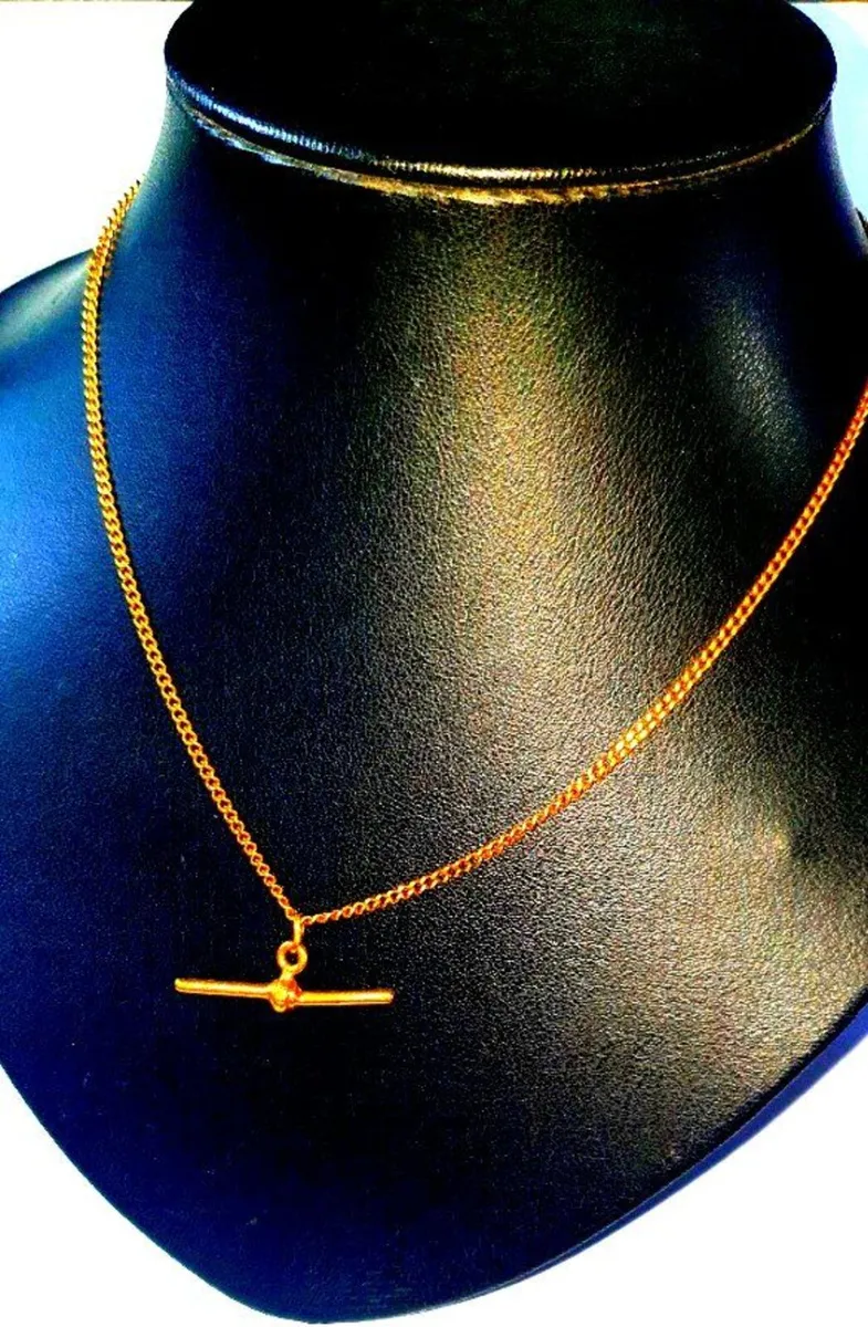 Pristine Vintage 9k Solid Gold T-Bar Necklace - Image 1
