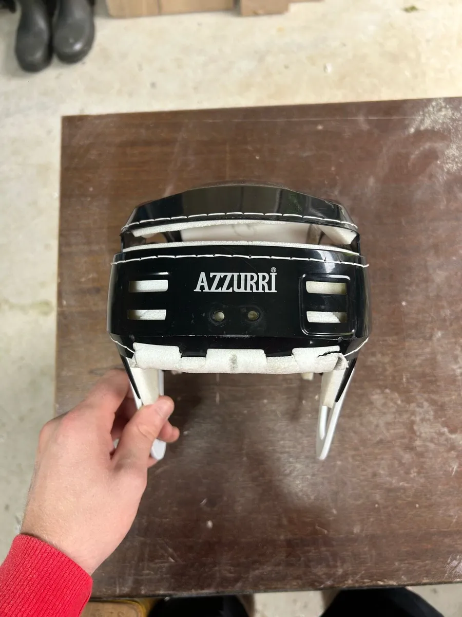 Old style azzuri helmet - Image 1