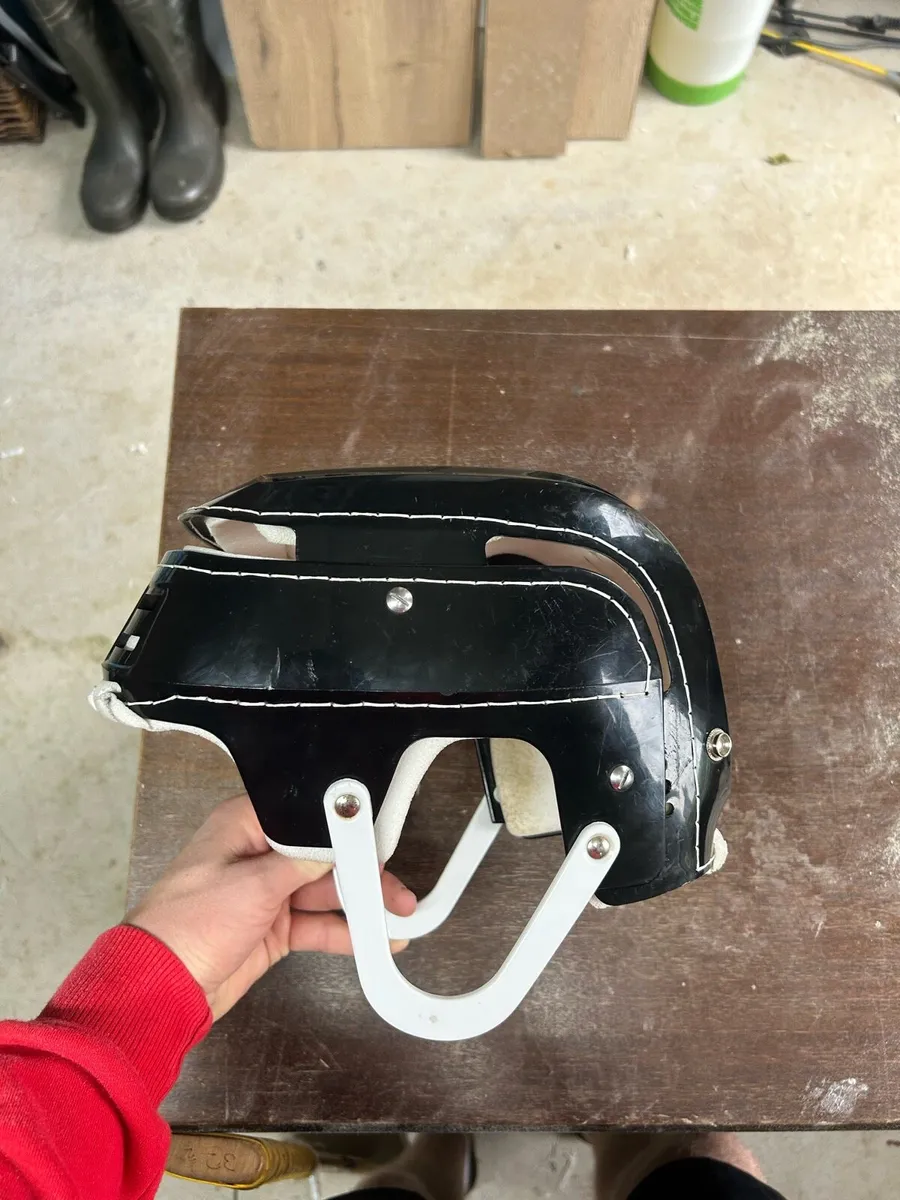 Old style azzuri helmet - Image 2