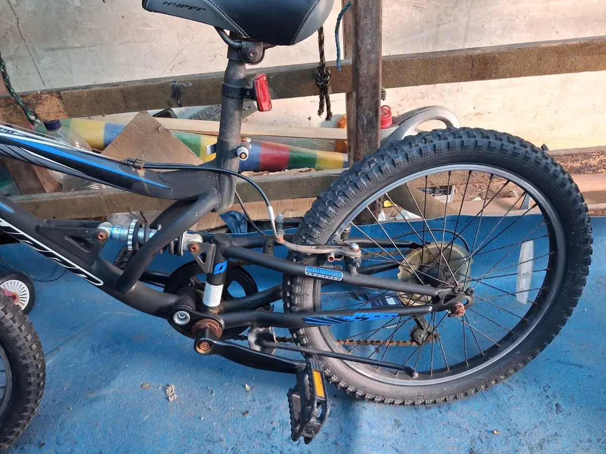 Boys Hyper Shockers mountain bike 20 in wheels - Image 2