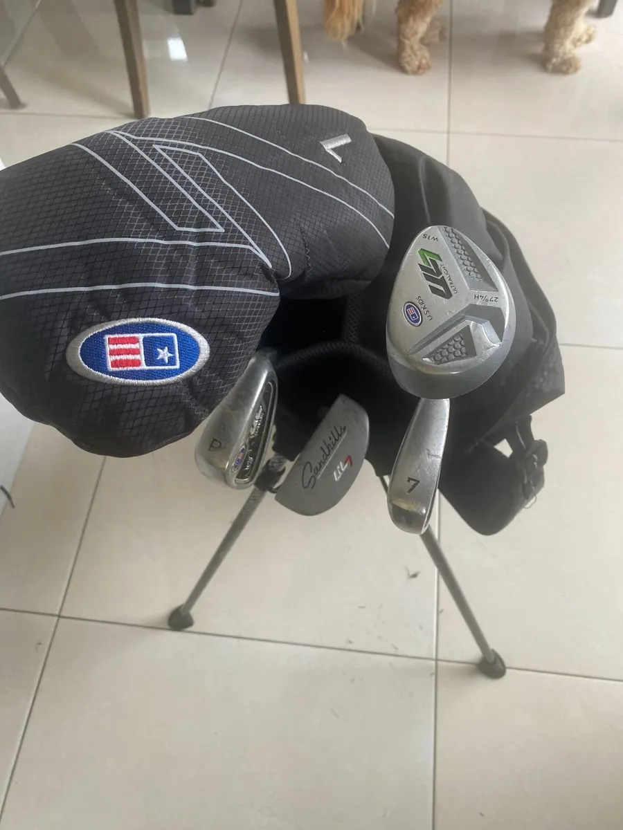 Junior Golf Clubs & Stand Bag - 5 Clubs - Like New - Image 1