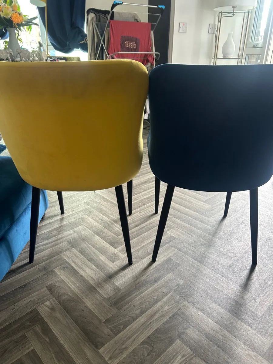 Dinning chairs - Image 2