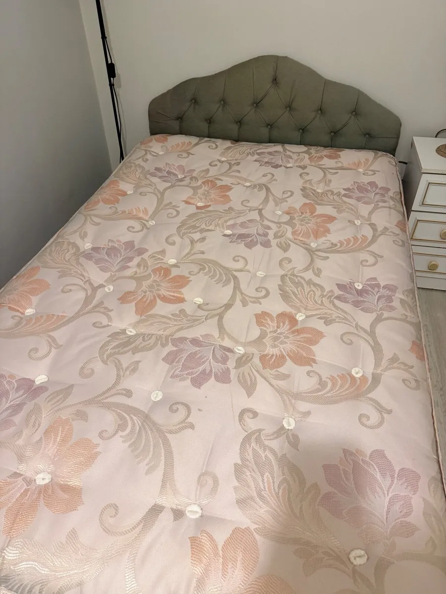 Bed base and frame - Image 4