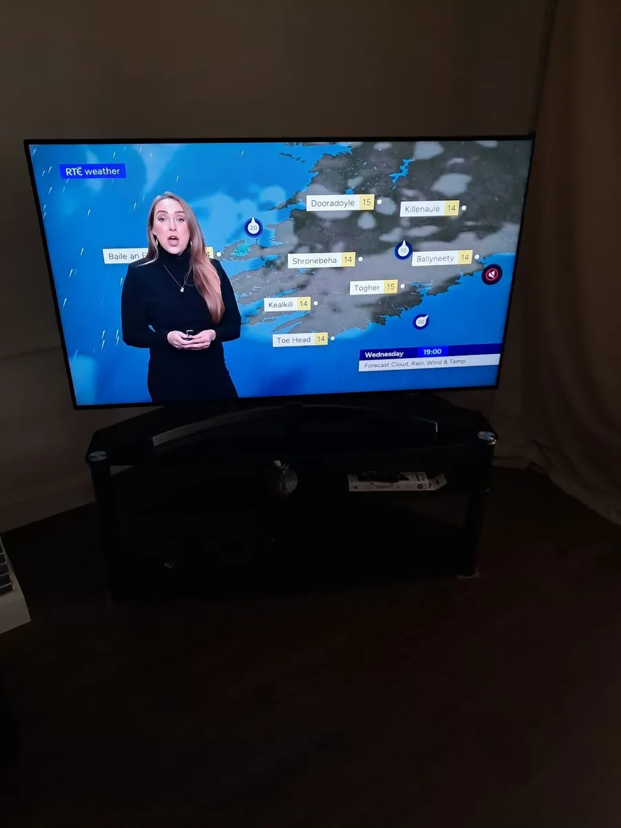 LG 55"SMART TV .SK8500 - Image 2