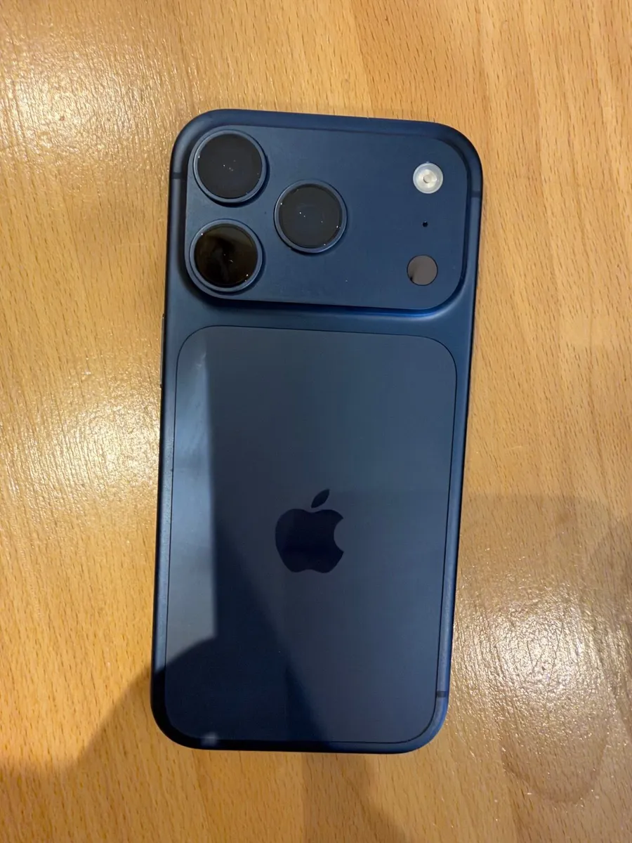 iPhone 17 pro 256 gb - Image 1