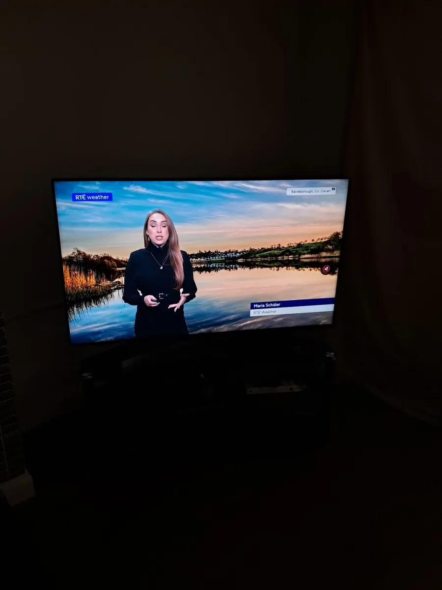 LG 55"SMART TV .SK8500 - Image 1