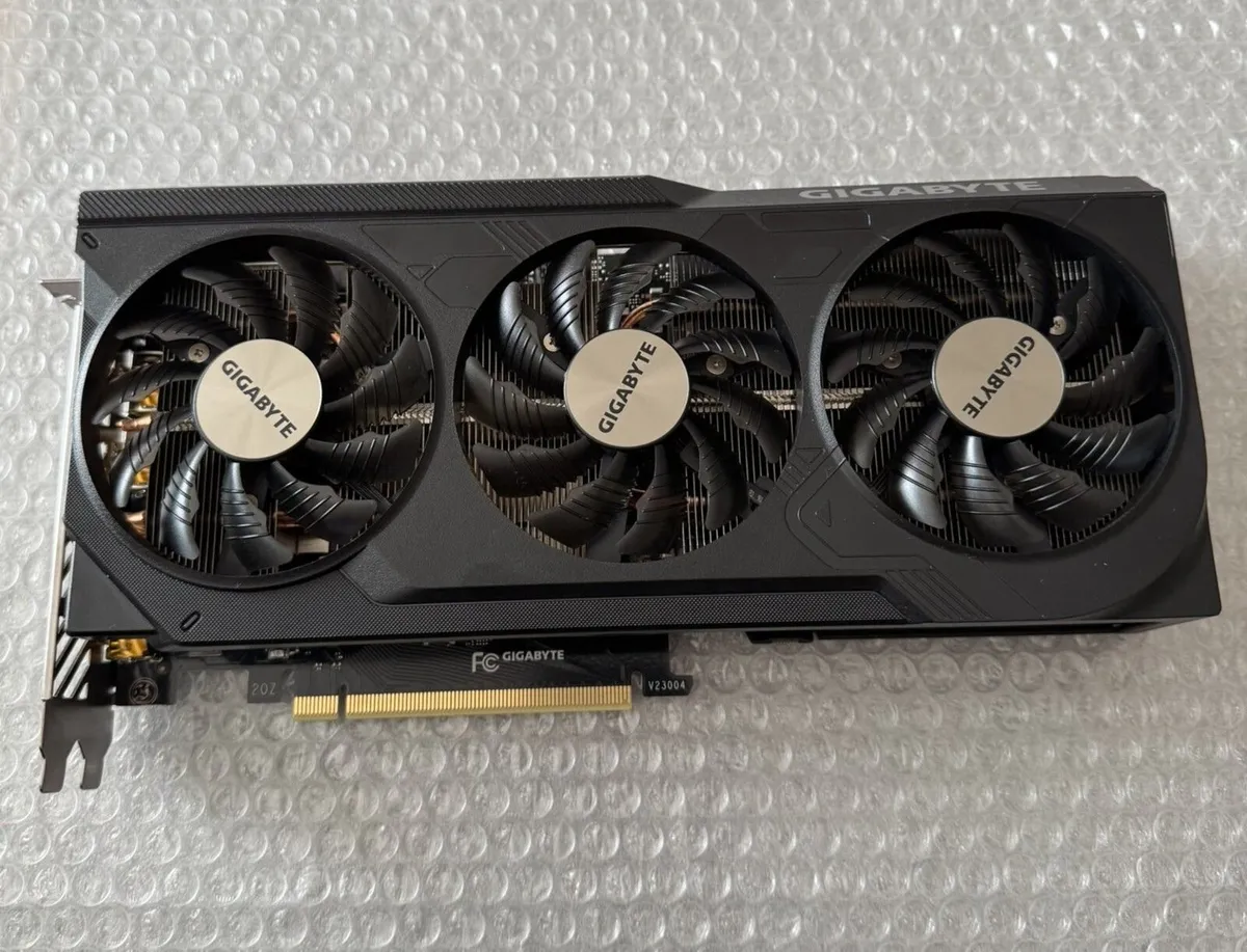 GeForce RTX 4070 WINDFORCE OC - 12GB DDRX6 - Image 1