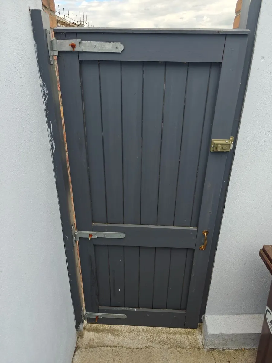 Used garden wooden doors - Image 2