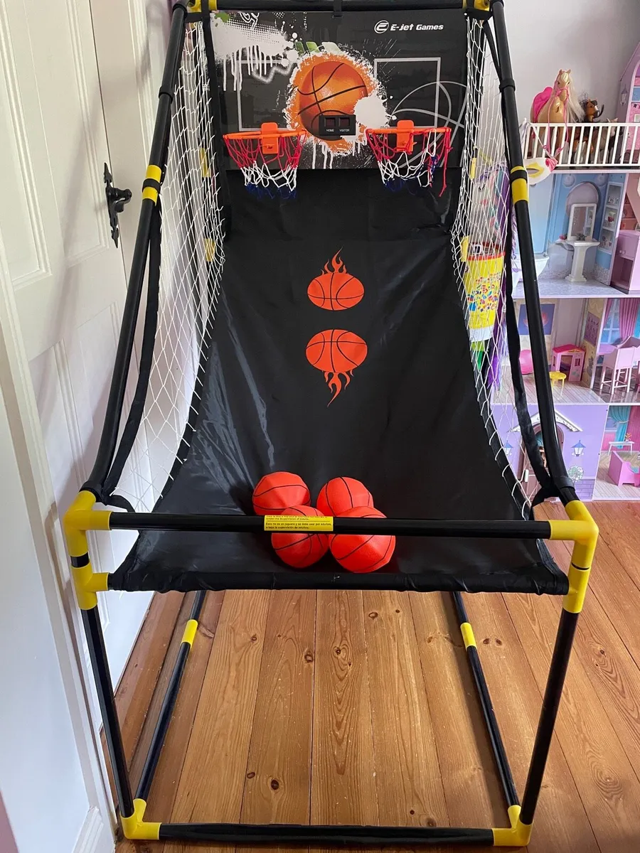 Double Shot Basketball Game - Image 1