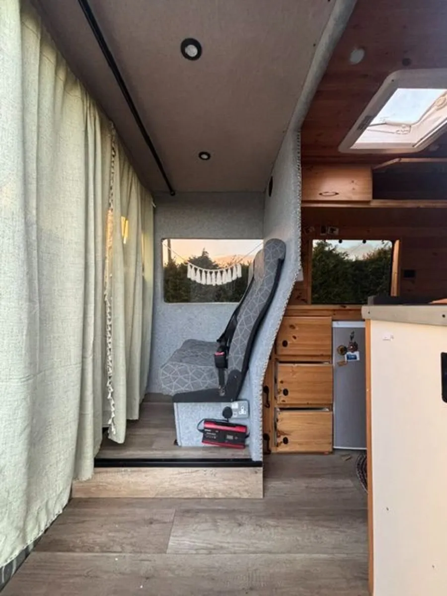 2007 Renault Master Camper | 5 Seat | Solar Panel - Image 2