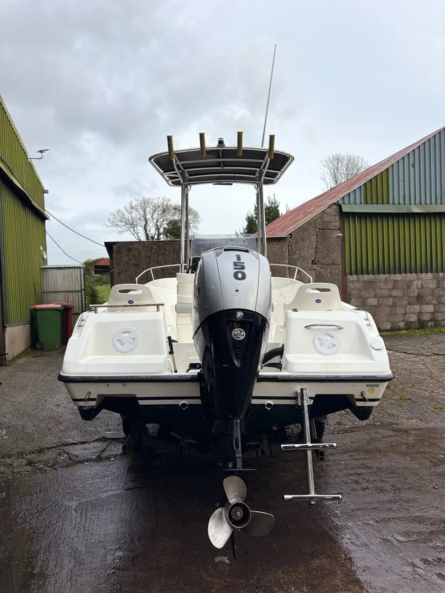 Century 22ft Boat for sale - Image 3