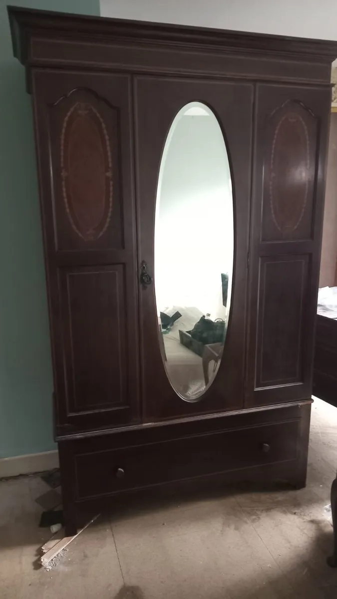 Wardrobe - Image 1