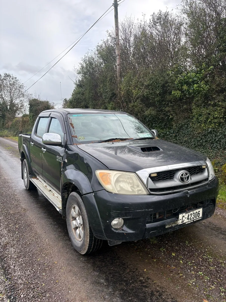 Toyota Hilux 2009 (farm jeep ) - Image 2