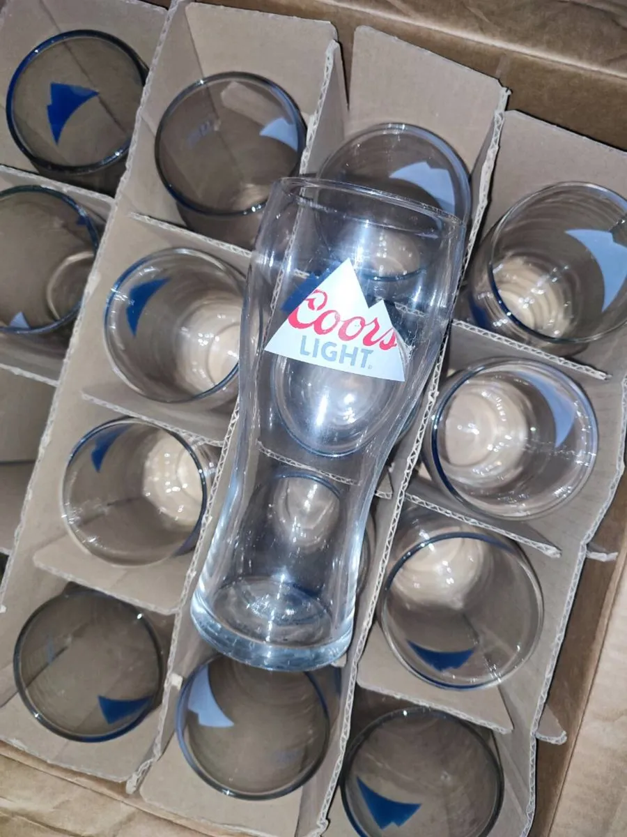 Pint glasses - different types & quantities - Image 1