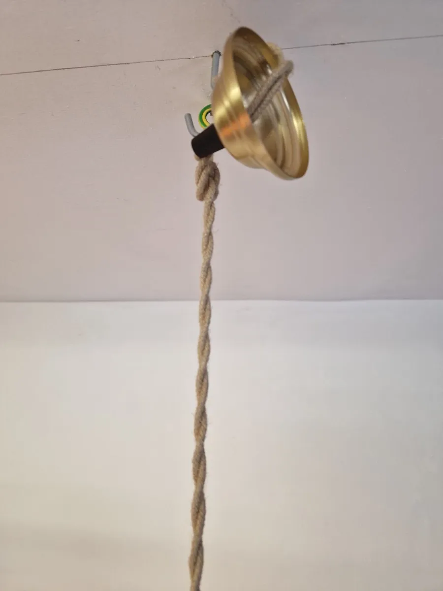 Light - Image 3