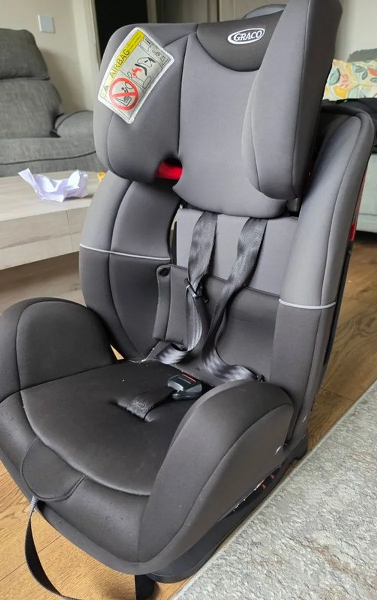 Graco Car Seat - Image 1