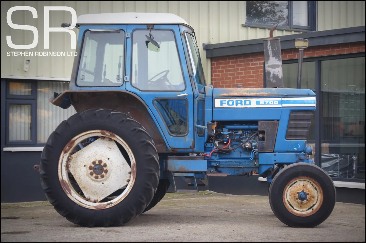 1979 Ford 6700 Flat Deck Q cab 2WD Dual Power - Image 2