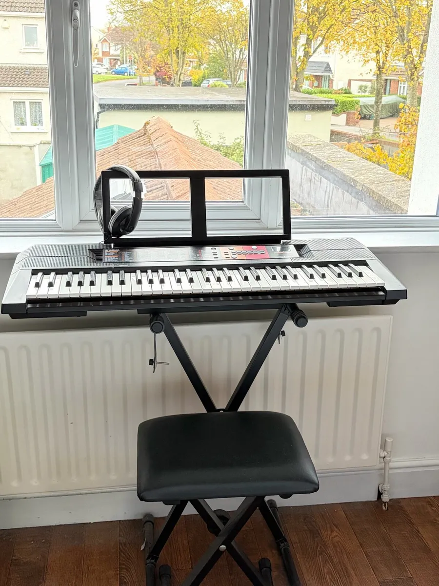 Keyboard bundle for sale - great condition - Image 1