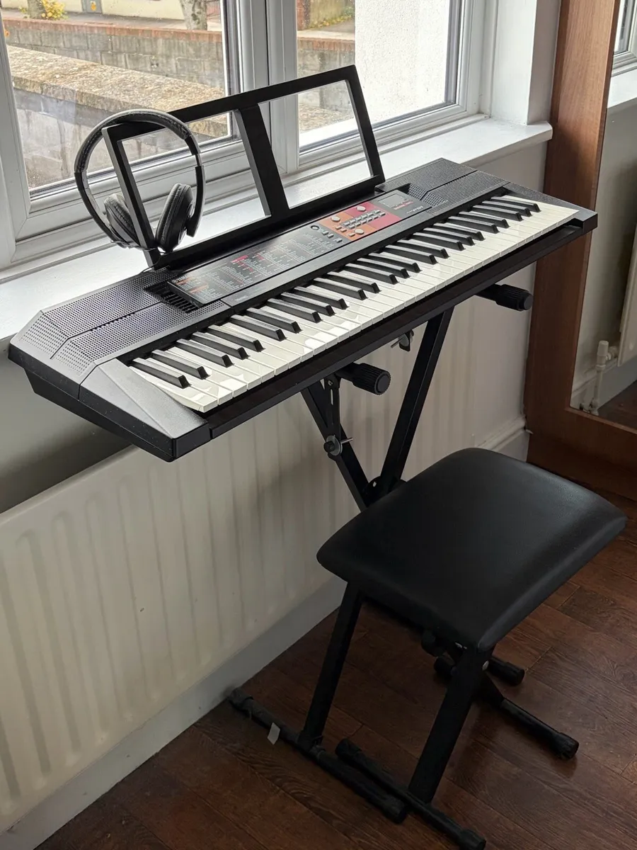 Keyboard bundle for sale - great condition - Image 2