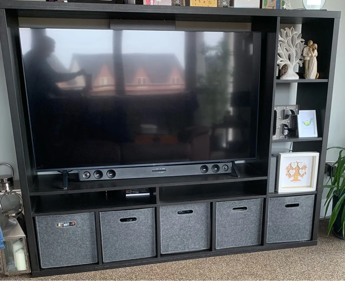 Tv unit