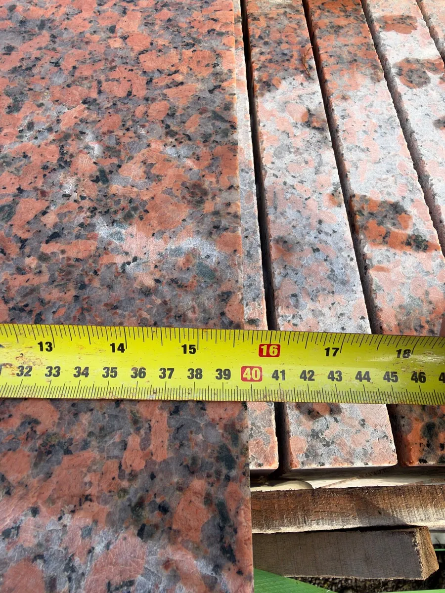 Red granite paving - Image 2