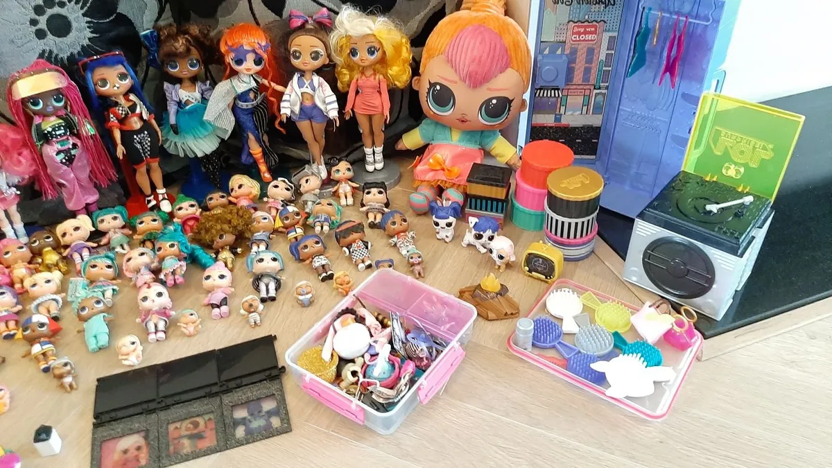 Large LOL Surprise! Toy Bundle - Image 2