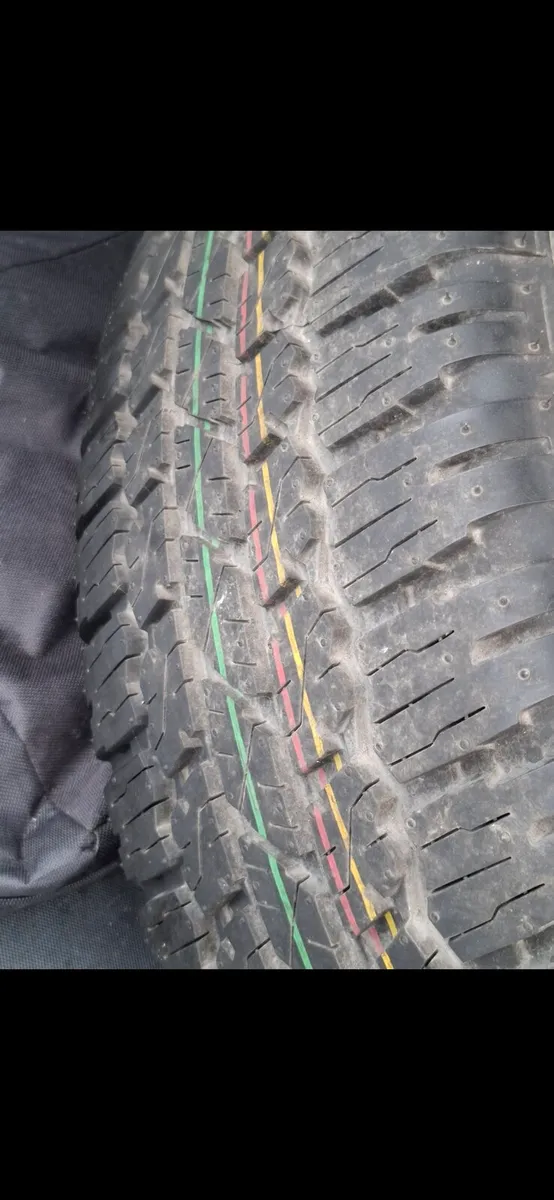 Hilux tyres    265. 65. 17 all terrain - Image 4