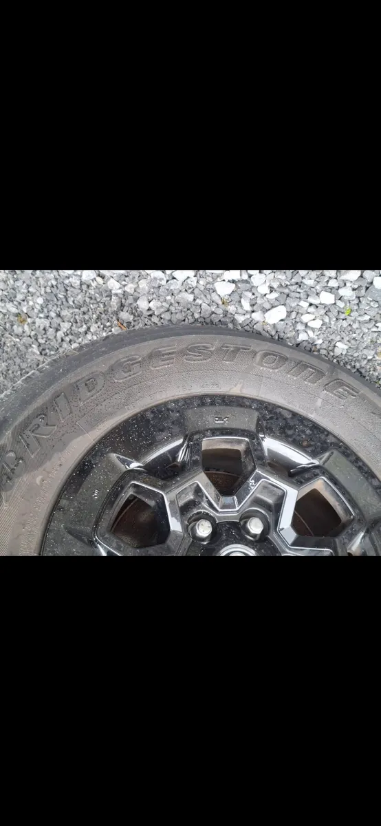 Hilux tyres    265. 65. 17 all terrain - Image 2