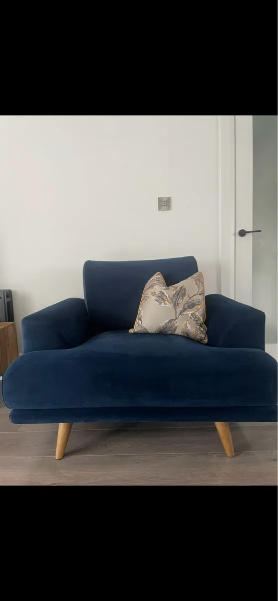 Sofa - Image 3